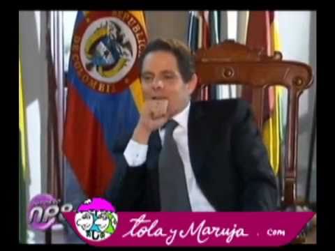 Tola y Maruja con el Ministro Vargas Lleras